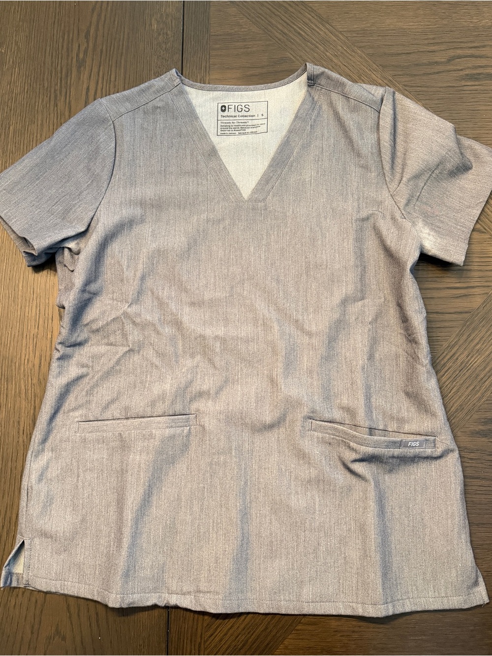 Figs Graphite Casma - Three-Pocket Scrub Top